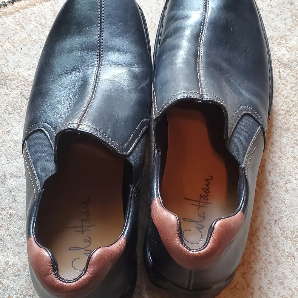 EUCCole Haan means 8.5 black‎ leather slip on shoes